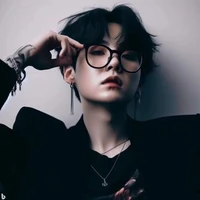 min yoongi (suga)