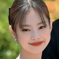 kim jennie ( tae mother)