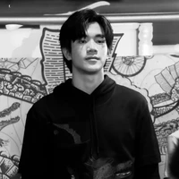 นํ้าอิง(นางเอก ร่างโหดมาก)