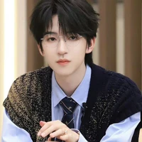 เฮ่อจวิ้นหลิน (เพื่อนนอ.)