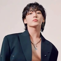 Jeon jungkook(elite omega)