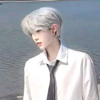 ปอนด์(พระเอก)