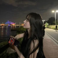 พลอย(นางเอก)