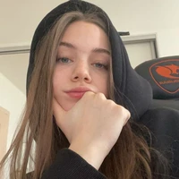 Cloe Thompson (Alfa Puro)