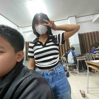 ครูพลอย