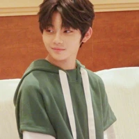 younger hyunjin