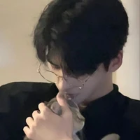 ยู(พอ.+ผีที่สามารถเป็นคนได้)
