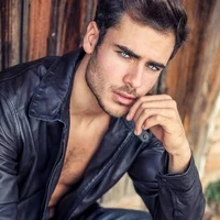 Adam(ml elder brother/fl bf)