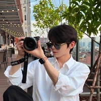 Mark:มาร์ค/พี่ชายพ.อ.