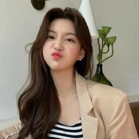 เมษา April💌