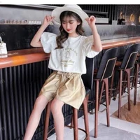 โมเดล(ตอนเด็ก)