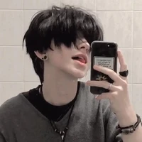 เบส ( เพื่อนนายเอก )💌