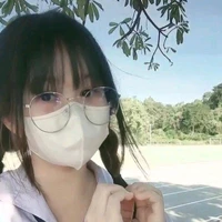 เมษ์(พี่สาวนางเอก)