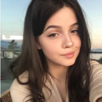 Lavinnya (cantora, atriz/irmã de Lavinny