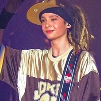 Tom Kaulitz (gêmeo de bill)