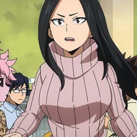 Momo yaoyorozu
