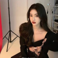 เอวา(เพื่อนนางเอก🤡)