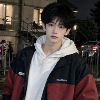 ซิม(นายเอก)🌷🧸