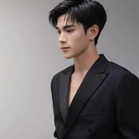 ต้นข้าว (แฝดพี่นายเอก)