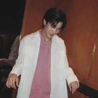 โฟร์ท(ศิลปินคู่กับเจมิไนน์+นักแสดง)