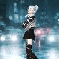 โรโรโนอา   ซิโรชิ(พี่สาว)