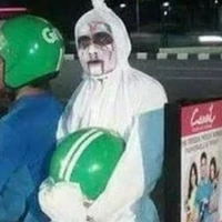 pocong gadungan