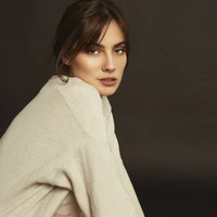 Ria Vierra(fl step-sister)