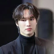 ทิวา_(เพื่อนพระเอก/ลูกเจ้าของห้างทอง)