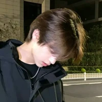 อักษร(เพื่อน น.อ+นักเลง)