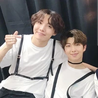 (B)Namjoon and (T)Hobi(right)