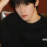 ไนท์(บอดี้การ์ดพ.อ)