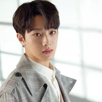 guanlin | sekertaris dewangga.