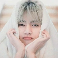 taehyung halstlen