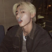 มิล(มือขาวของลิน)