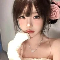 ปิ่น.(รุ่นพี่)
