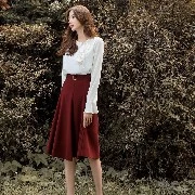 อลิซ (เลขาพระเอก)