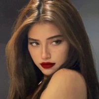 Gianna [Noah gf]