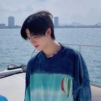 จินวุค(เพื่อนร่วมงาน+คนเกาหลีใต้)