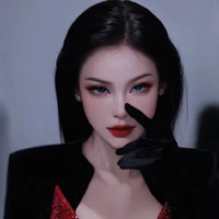 𝐋𝐮𝐜𝐢𝐚𝐧𝐚