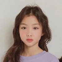 Karina manoban(kecil)