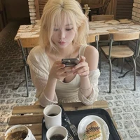 ทราย(หมอ เพื่อนนอ.)