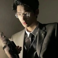 เรน(พ.อตอนใส่แว่น)