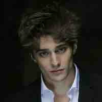 Ryan Jones (Ml)