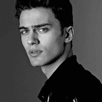 Oliver Perez (Ryan’s Best friend)