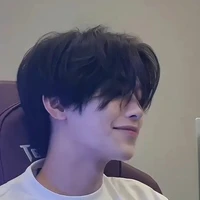 หลัน เหลียงซี/พ่อของอั่งเปาและอันเปา