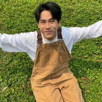 ฝัน  ( เพื่อนสนิทน.อ)