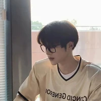 มิสเตอร์(เพื่อนนางเอก+แอบชอบนางเอก)