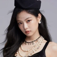 Jennie (O)