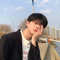 ภาคิน(เพื่อนพ.อ.)🥀