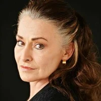 Madelyn(governanta)